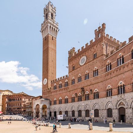 Charme Centro Storico Apartamento Siena Exterior foto
