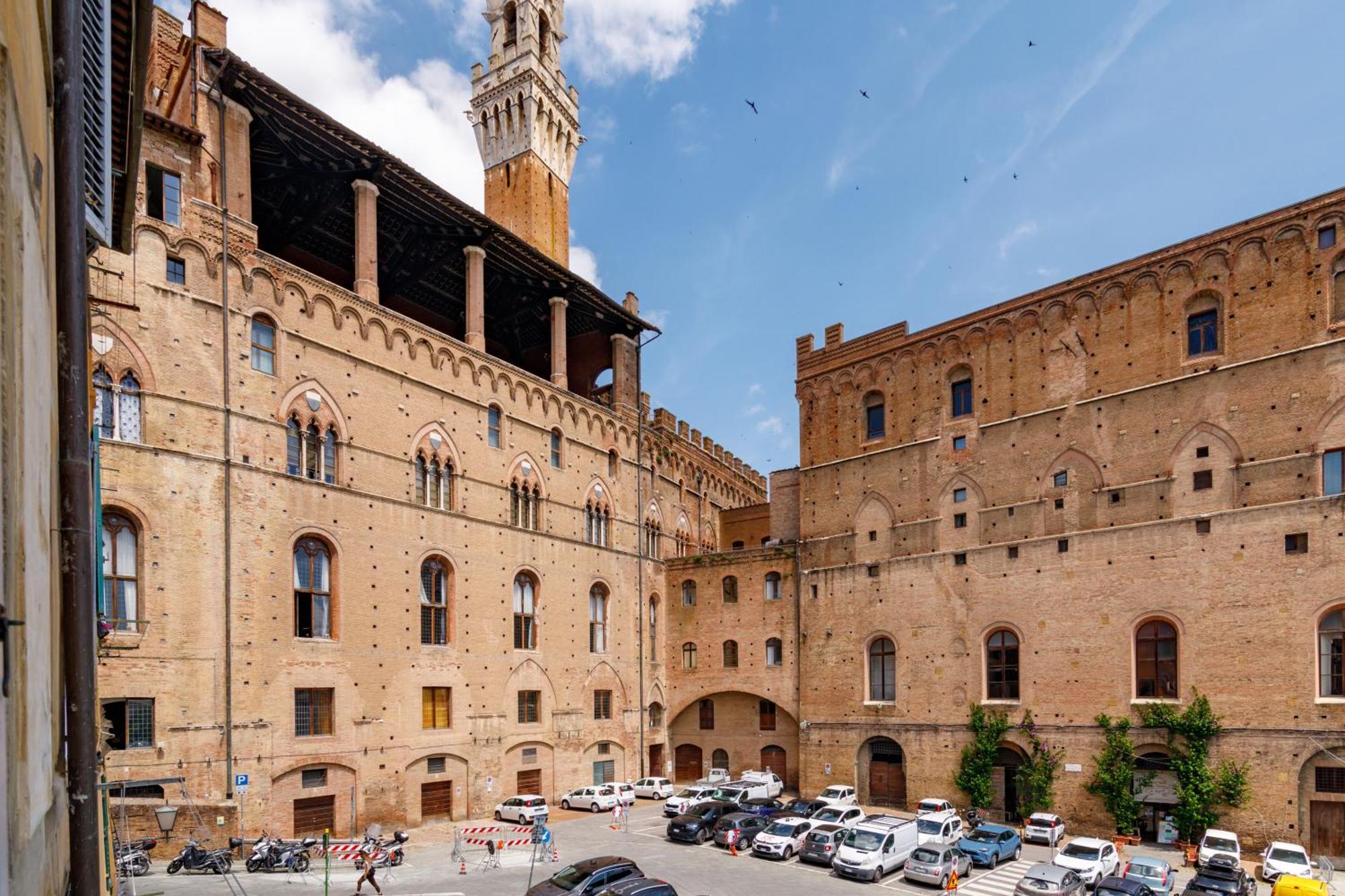 Charme Centro Storico Apartamento Siena Exterior foto