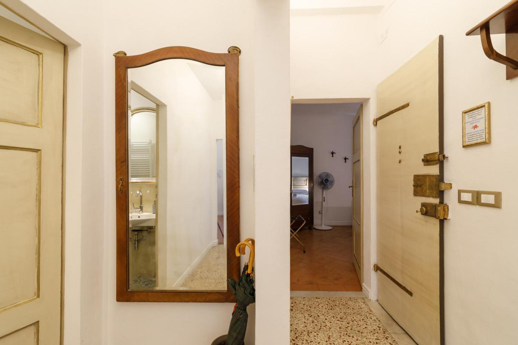 Charme Centro Storico Apartamento Siena Exterior foto